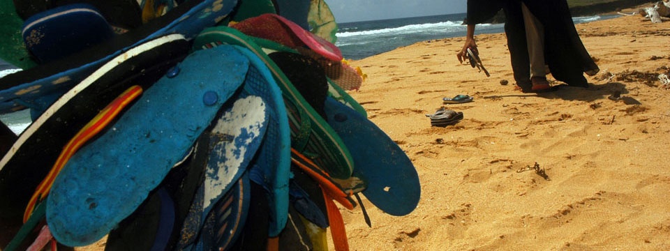 Flip Flops into Artwork: an Ocean Conservation Project