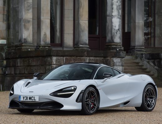 McLaren 720s Named Performance Car of The Year