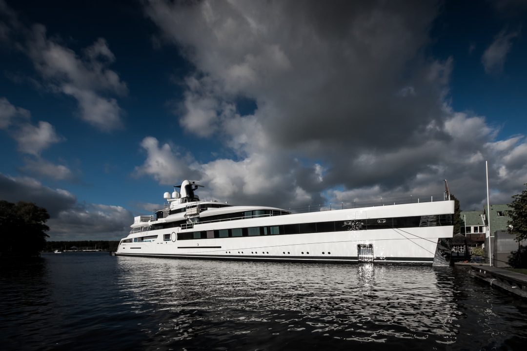 Feadship S 93 Metre Masterpiece Motor Yacht Lady S The Extravagant