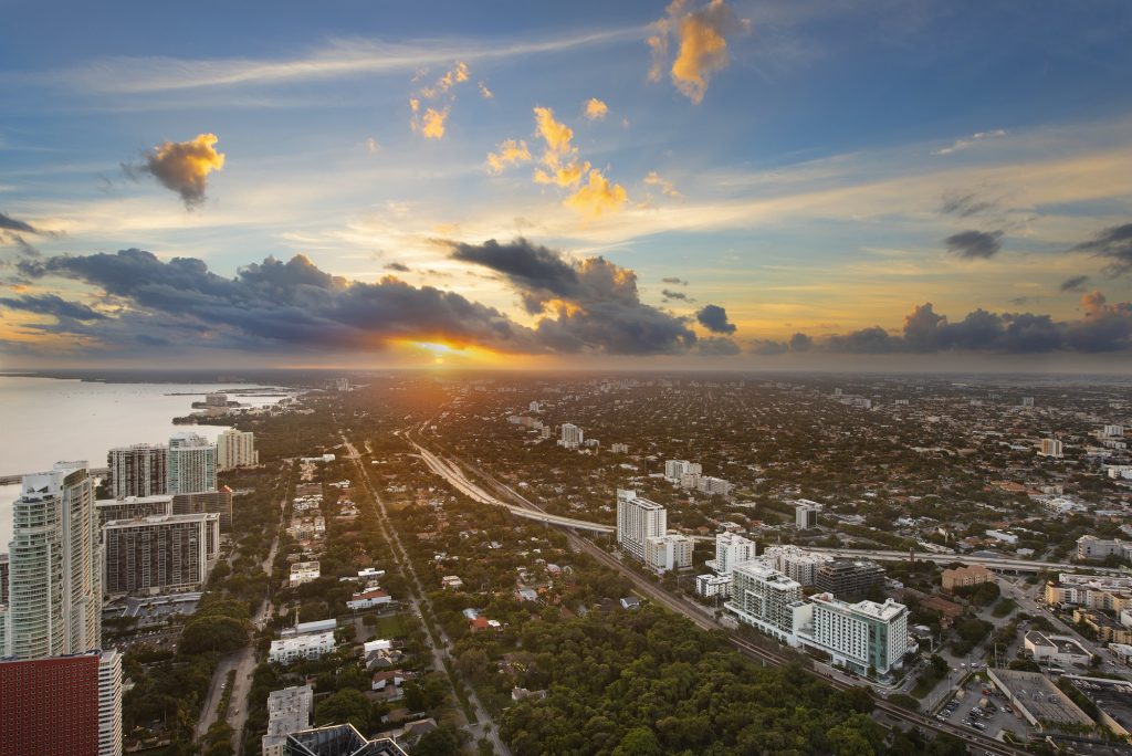 Talking Luxury Real Estate Auctions with Trayor Lesnor of Platinum Luxury Auctions